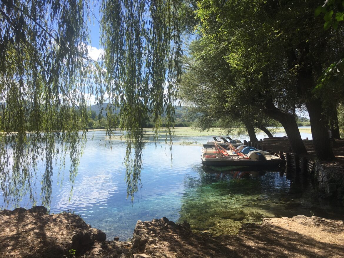 postafibreno (6) lago con pedalò e riva